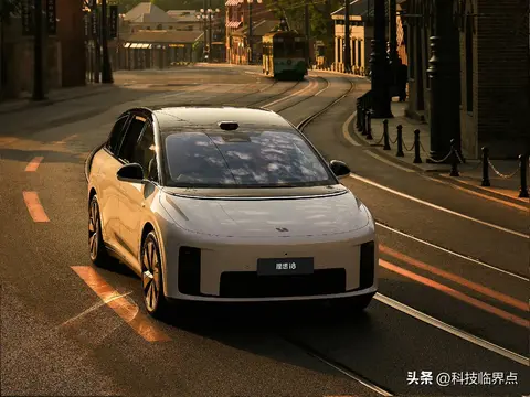 听他讲完！理想i8正式上市，售价32.18万起！纯电六座SUV！