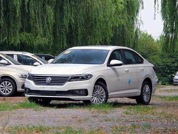 中国人保携手延吉隆骏汽车嘉年华