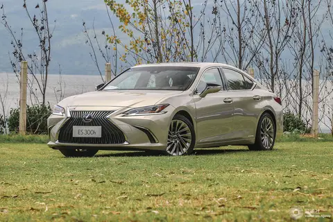 雷克萨斯全新ES 4月上市：推纯电/混动版，续航最高600km