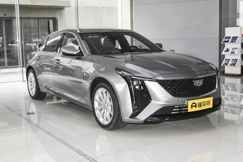 亚洲龙vs凯迪拉克CT5驾驶质感对决：一台是沙发，一台是赛车机甲